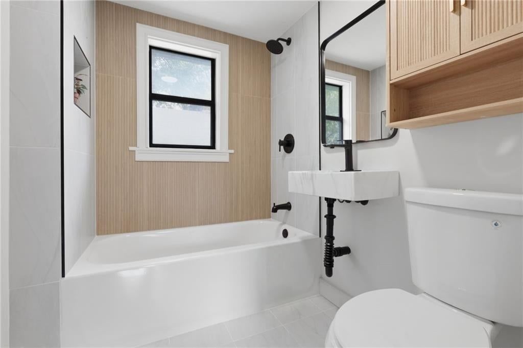 10107 E 11th Street — photo 16