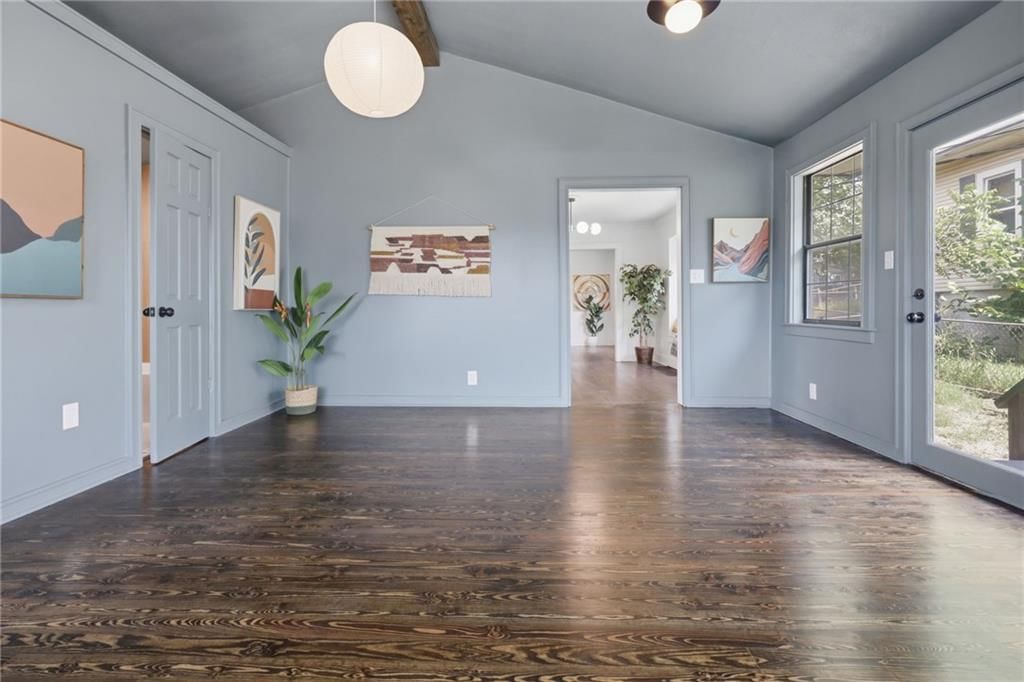 10107 E 11th Street — photo 24