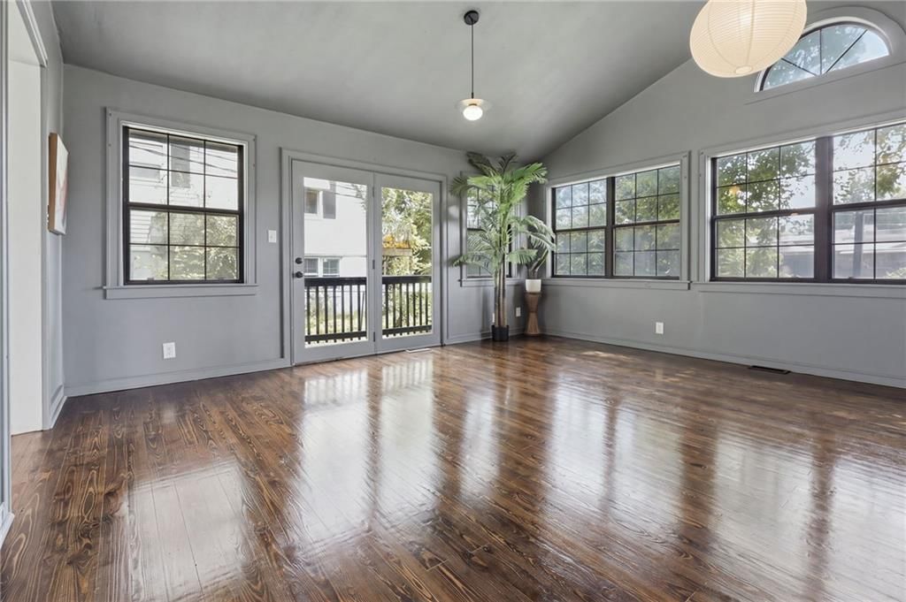 10107 E 11th Street — photo 27