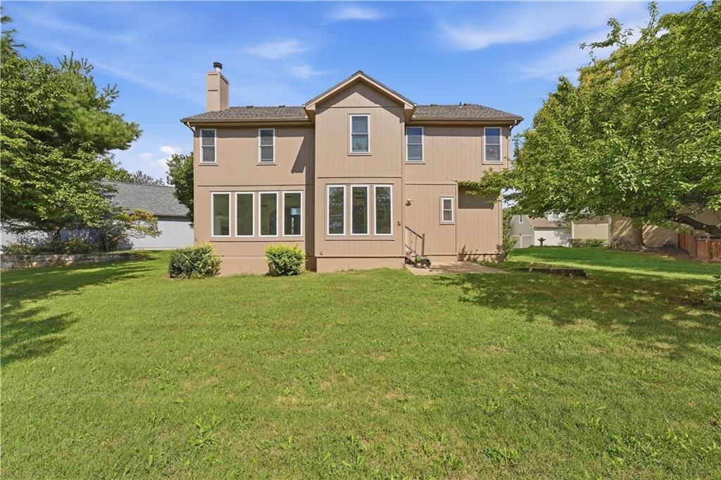 Photo 32 of 40, 13721 Manor Road, Leawood, KS 66224