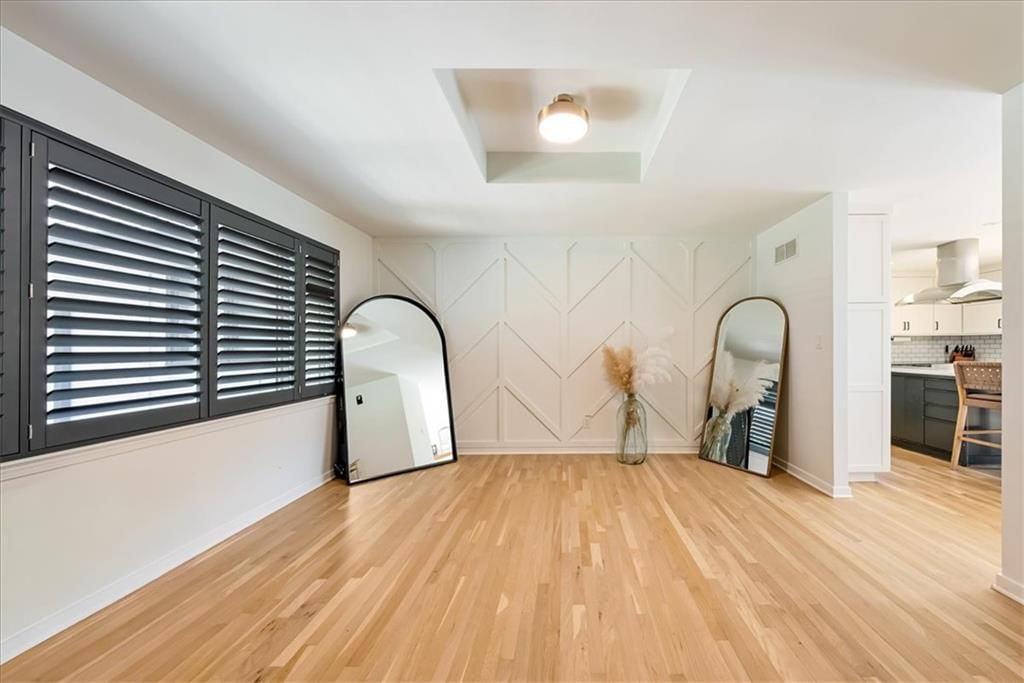 Photo 7 of 69 - 12809 Pembroke Circle, Leawood, KS 66209