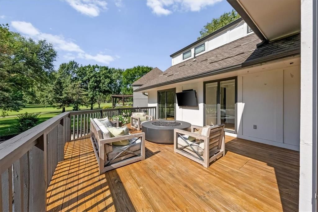 Photo 55 of 69 - 12809 Pembroke Circle, Leawood, KS 66209