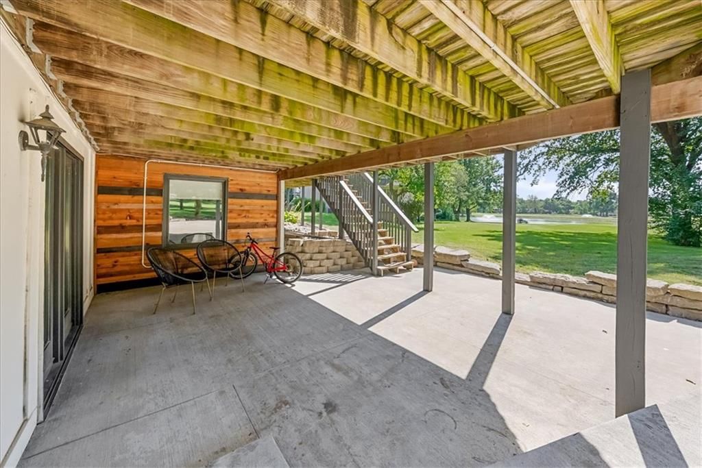 Photo 57 of 69 - 12809 Pembroke Circle, Leawood, KS 66209