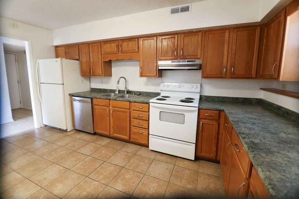 6734 Cleveland Avenue — photo 3