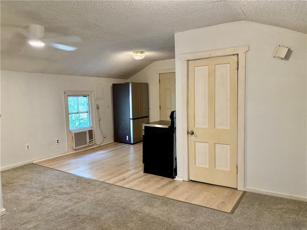 1123 Oregon Street — photo 16