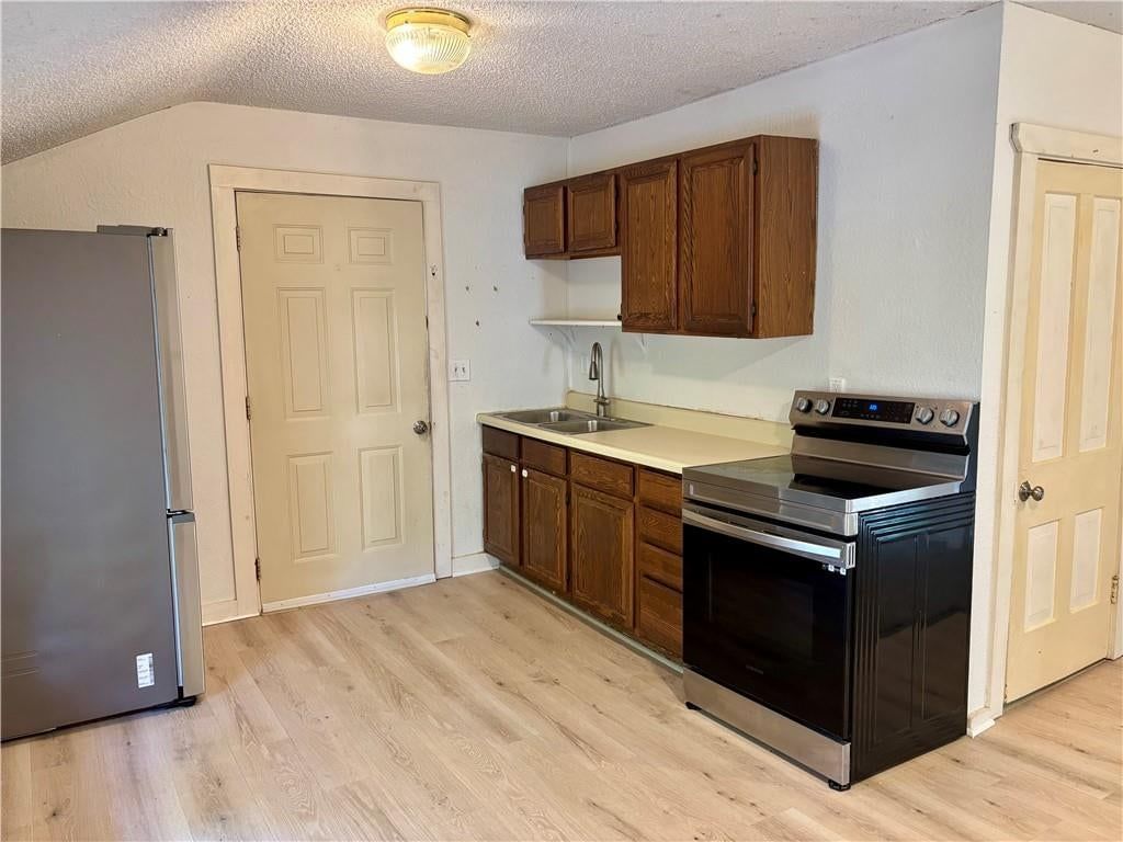 1123 Oregon Street — photo 20