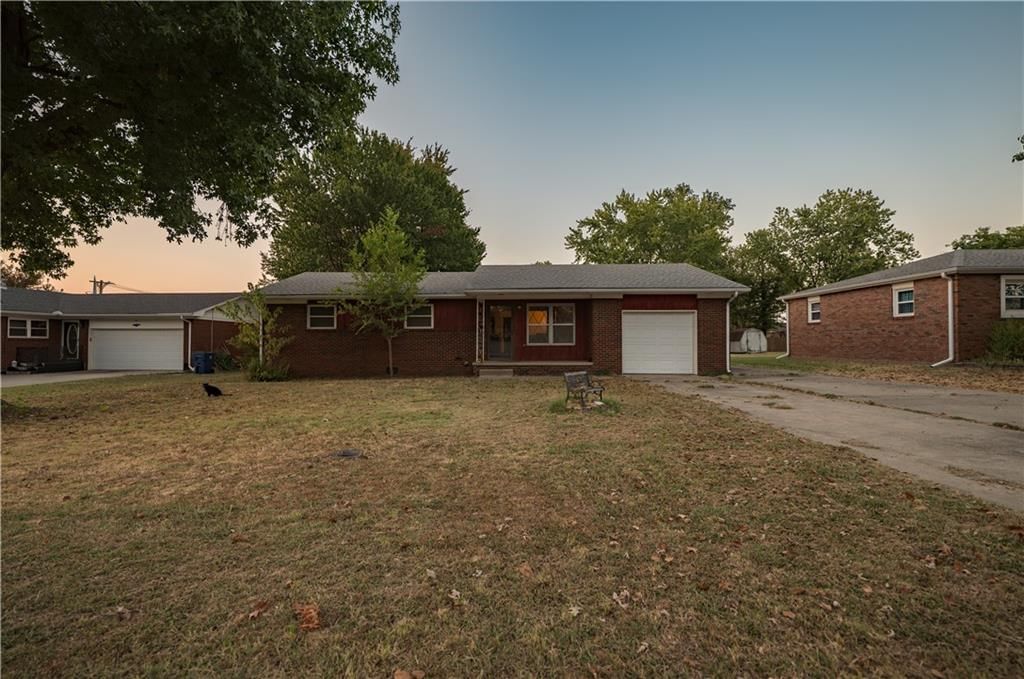 2206 W 1st Street — photo 9
