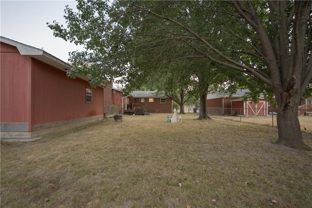 2206 W 1st Street — photo 16