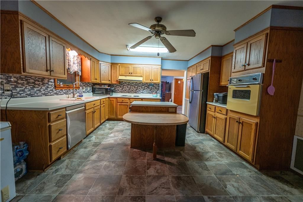 2206 W 1st Street — photo 26