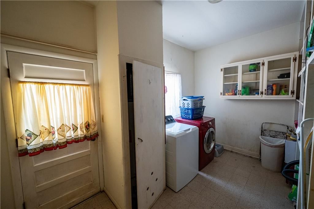 2206 W 1st Street — photo 30