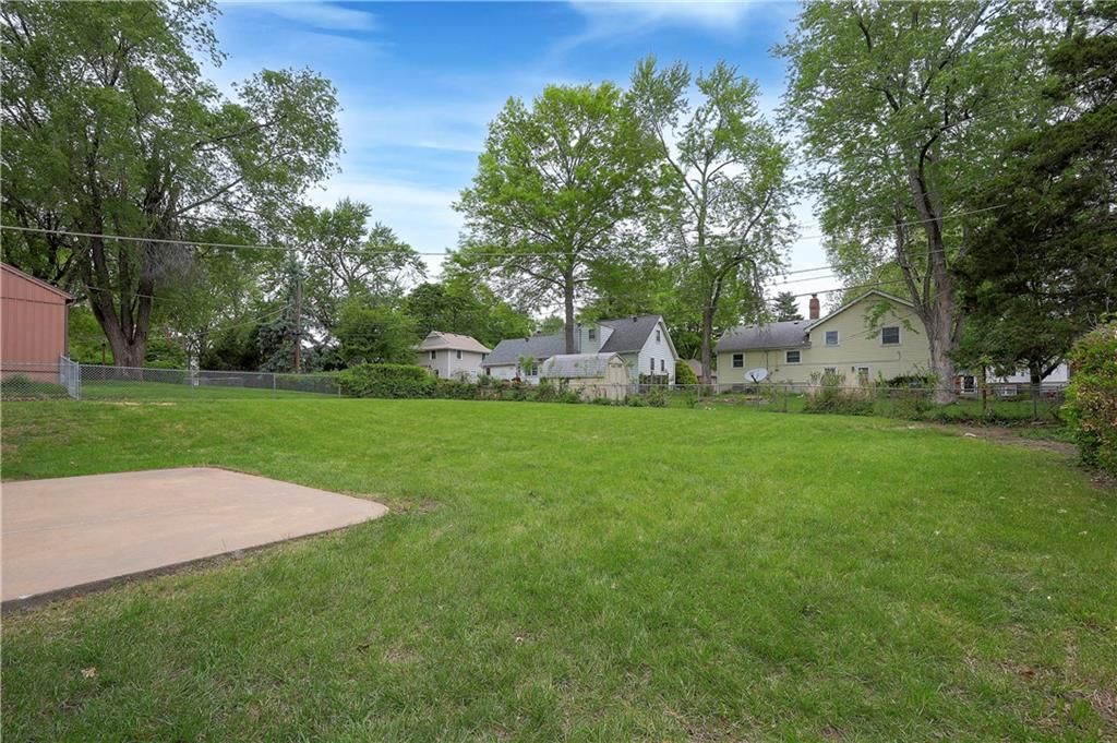 7622 W 97th Terrace — photo 23