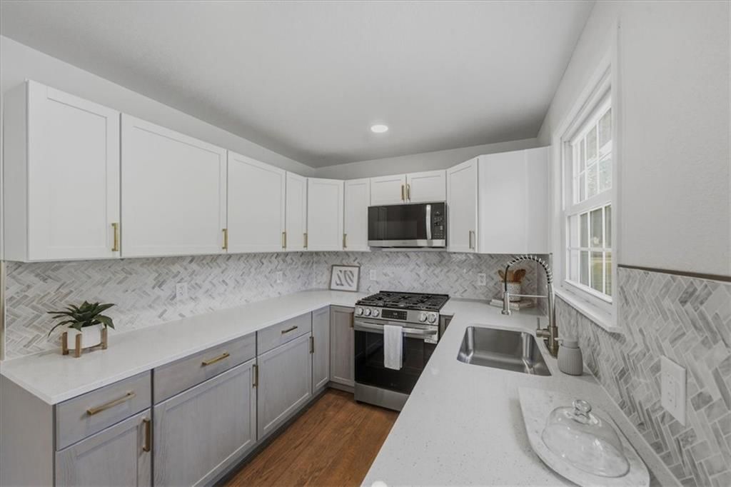 5411 W 50th Street — photo 7