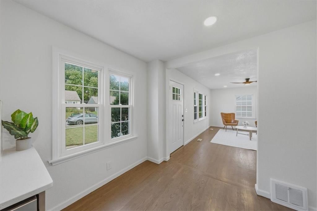 5411 W 50th Street — photo 9