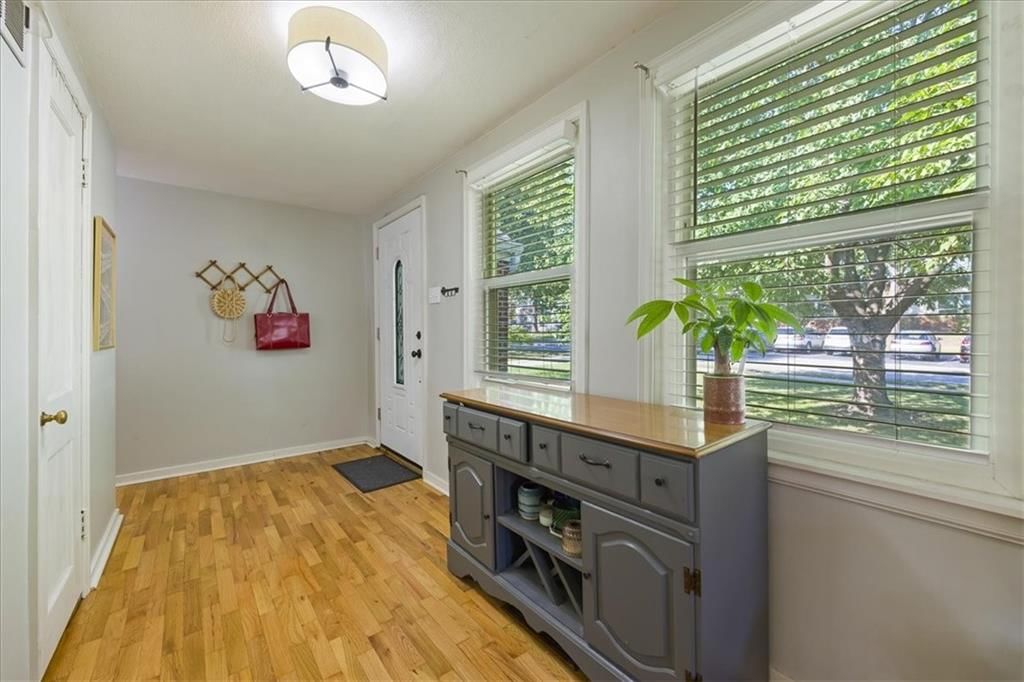7217 Belinder Avenue — photo 5