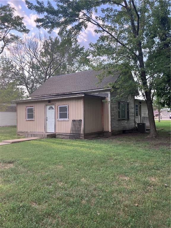 108 W Kansas Avenue — photo 2