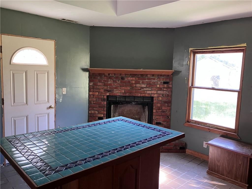108 W Kansas Avenue — photo 4