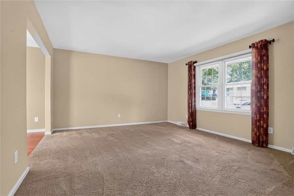 901 NE 80TH Terrace — photo 2