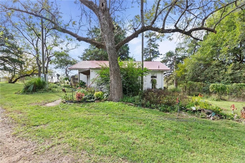 1137 Kentucky Road — photo 40