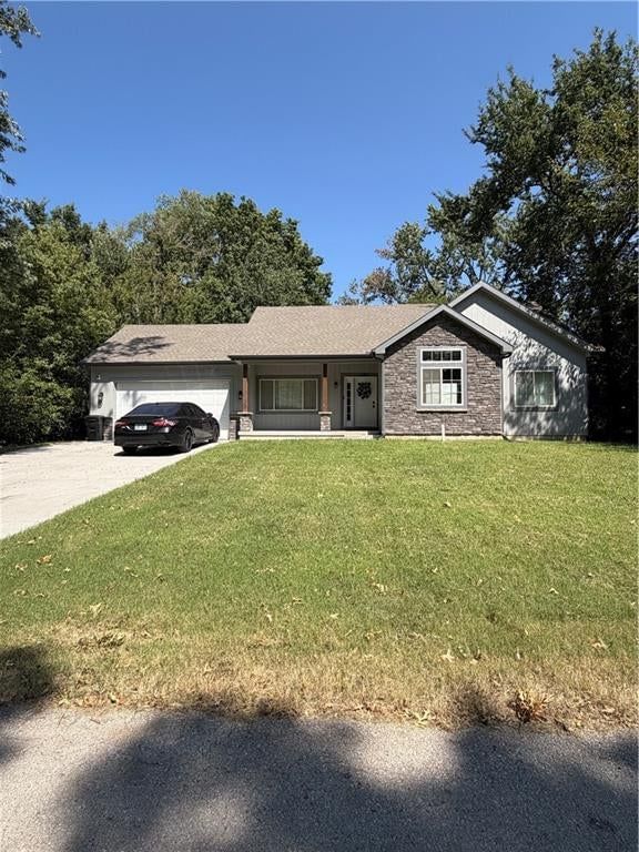 6254 WEBSTER Avenue — photo 1