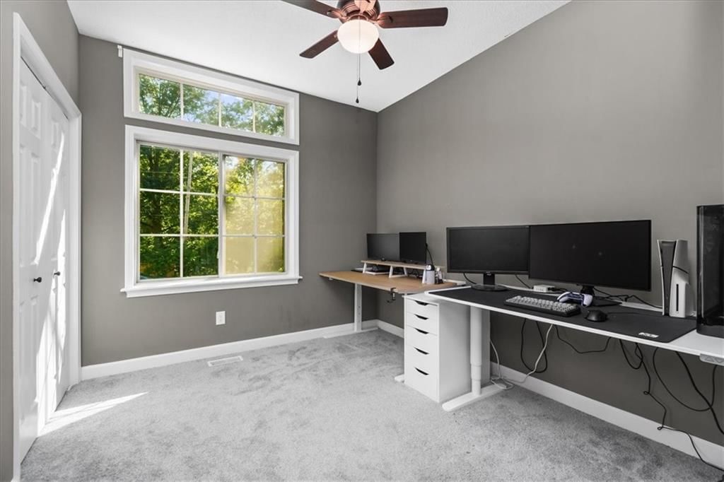 Photo 8 of 14 - 6254 WEBSTER Avenue, Kansas City, KS 66104
