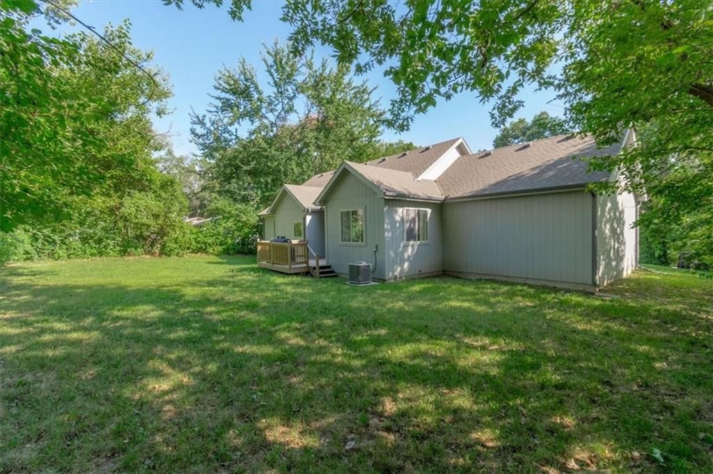 Photo 12 of 14 - 6254 WEBSTER Avenue, Kansas City, KS 66104