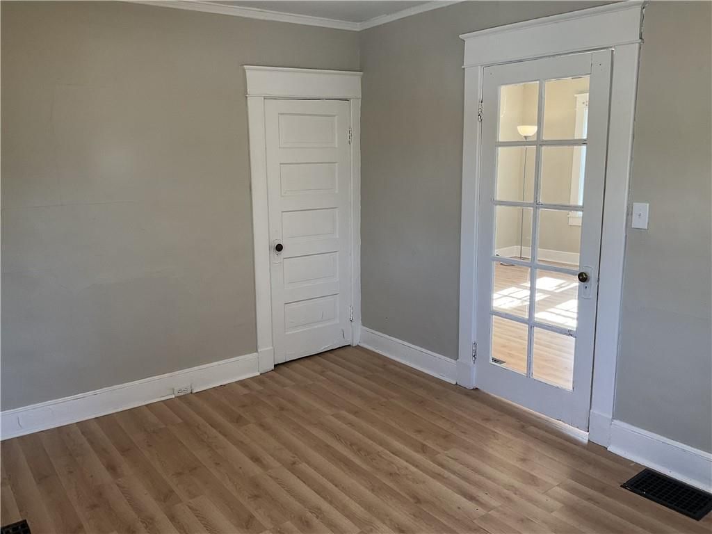8327 Flora Avenue — photo 5