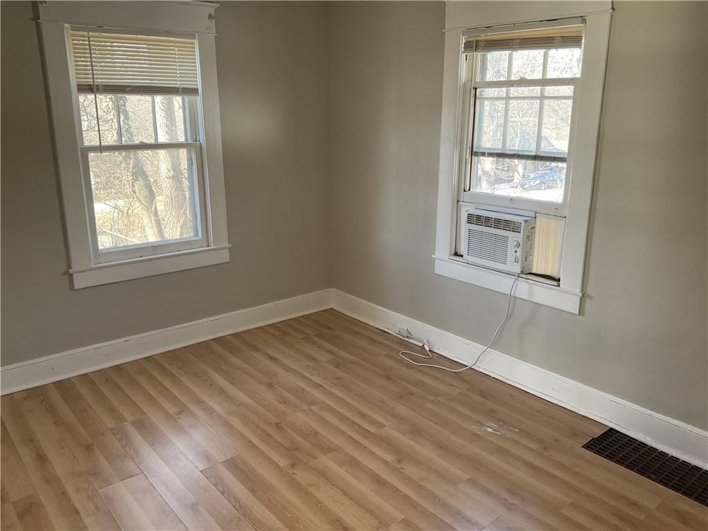 8327 Flora Avenue — photo 6