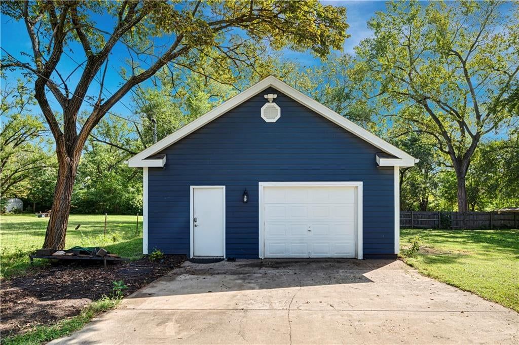 Photo 45 of 57 - 8699 Penner Avenue, De Soto, KS 66018
