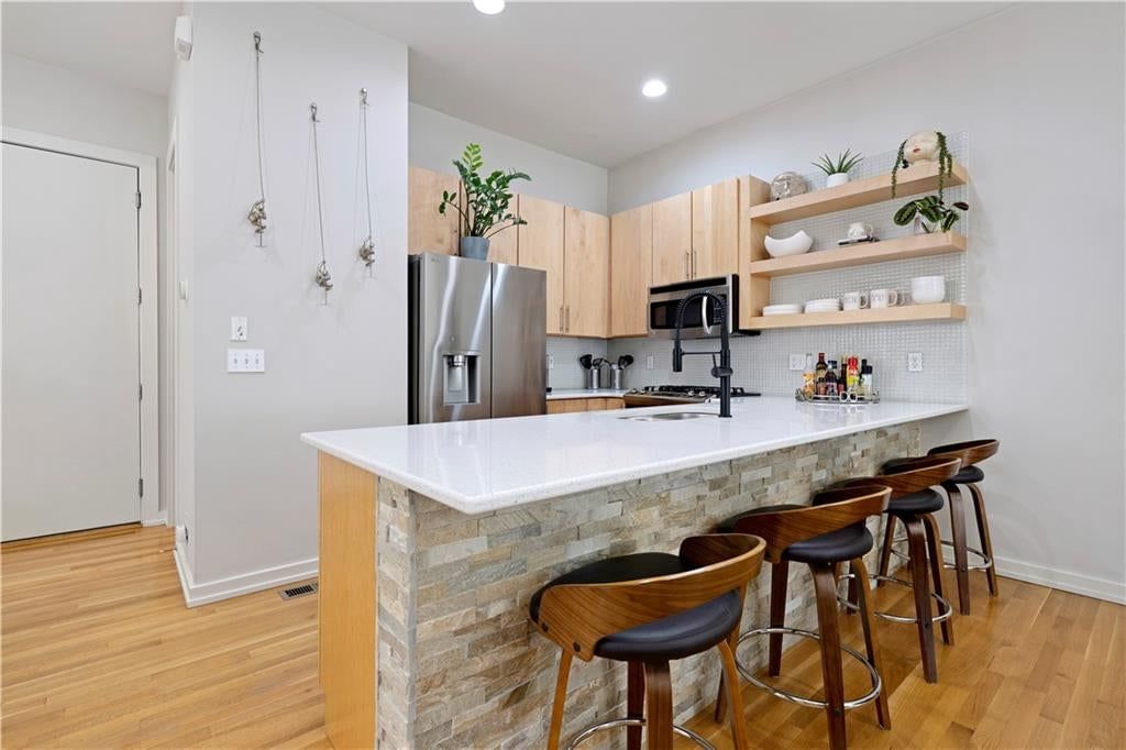 514 Oak Street — photo 8