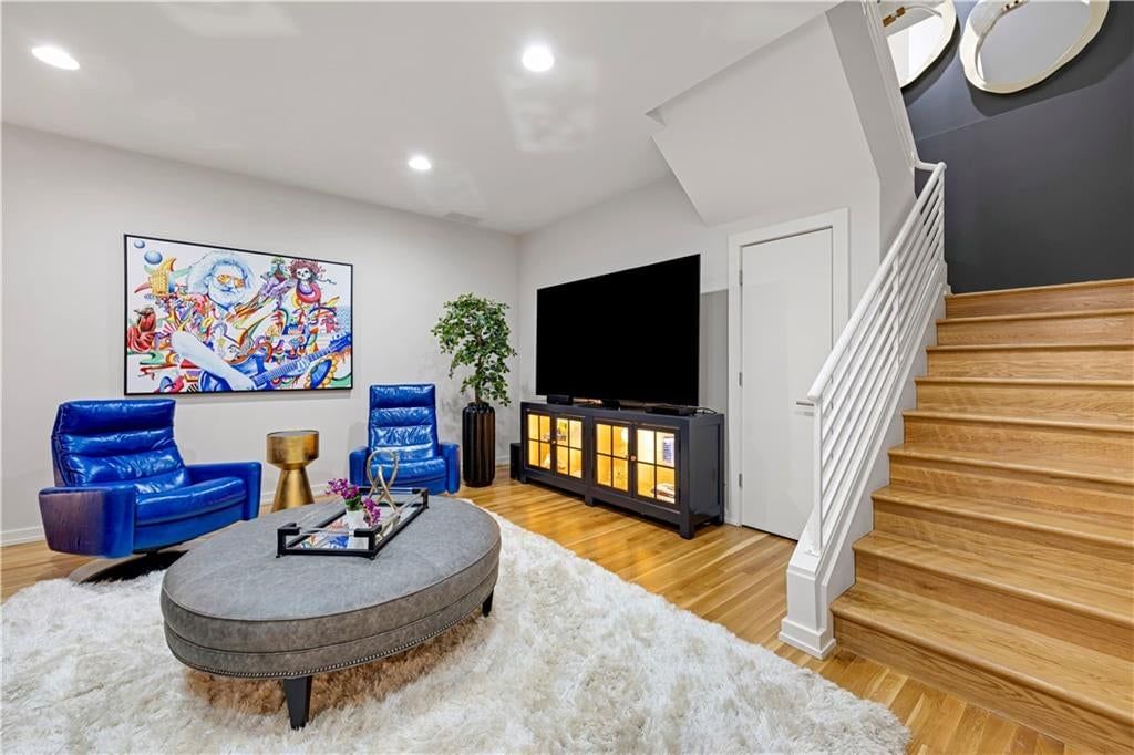 514 Oak Street — photo 42