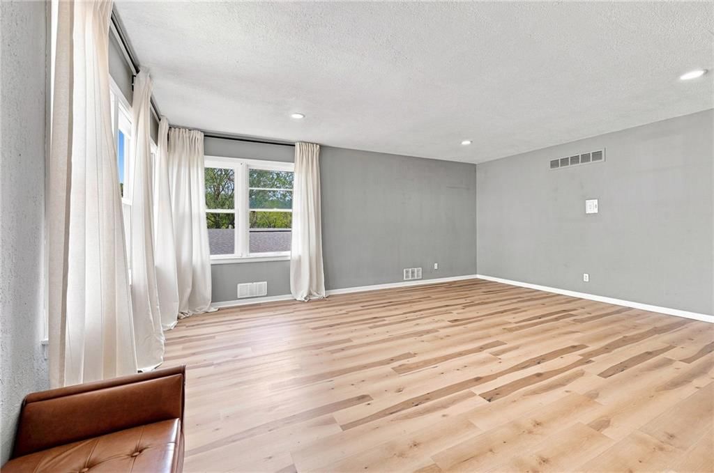 3157 Cleveland Avenue — photo 3