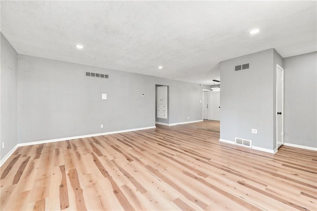 3157 Cleveland Avenue — photo 4