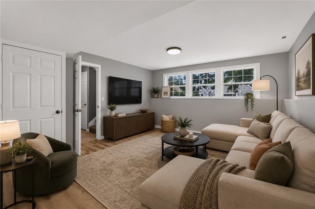 524 NE Topaz Drive — photo 37