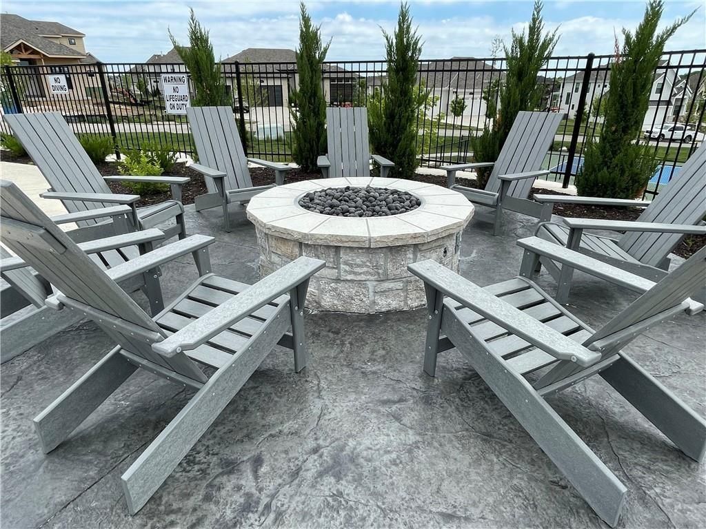 16932 Rosehill Street — photo 41