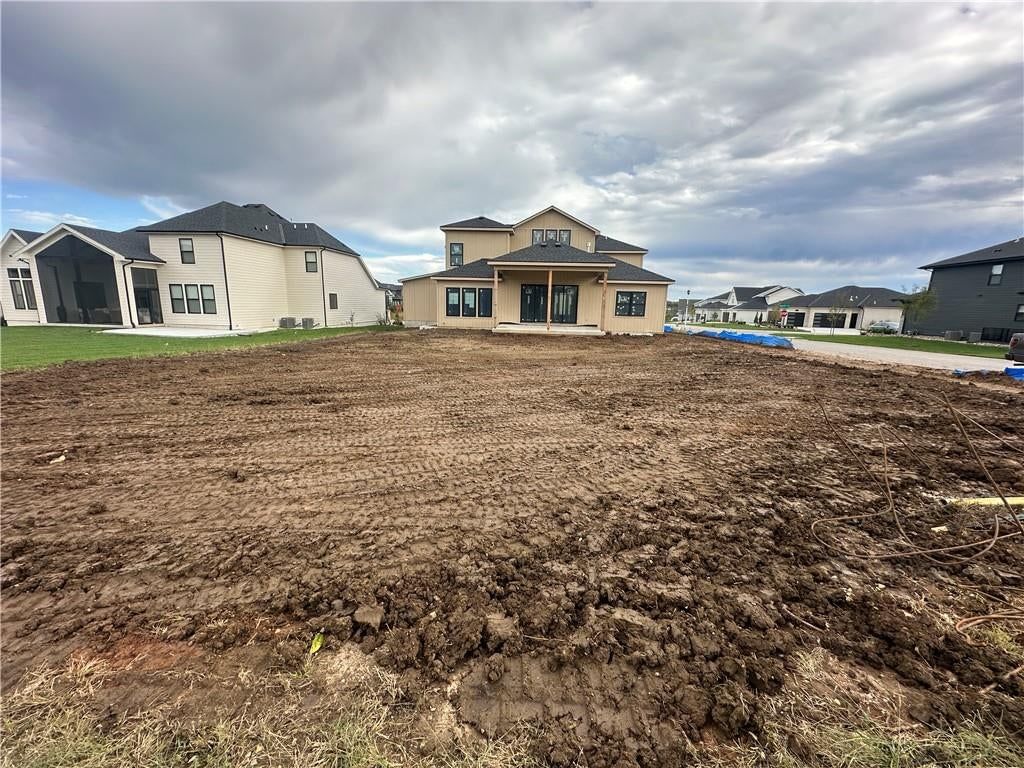 Photo 37 of 38 - 16932 Rosehill Street, Overland Park, KS 66221