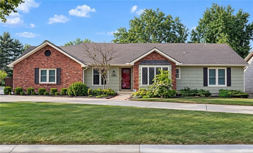6658 Dearborn Drive, Mission, KS