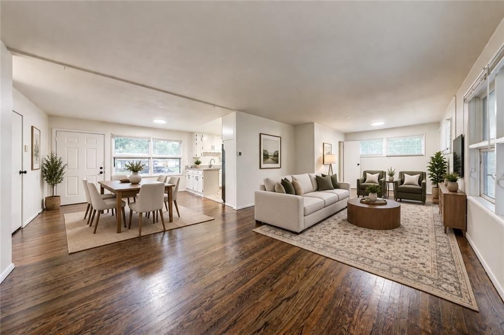 7506 E 111th Terrace, Kansas City, MO: listing photo 2