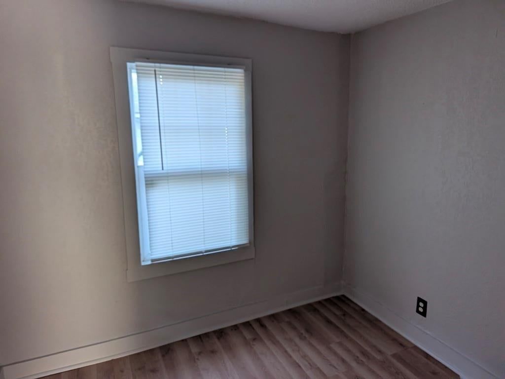 8704 Roberts Avenue — photo 5