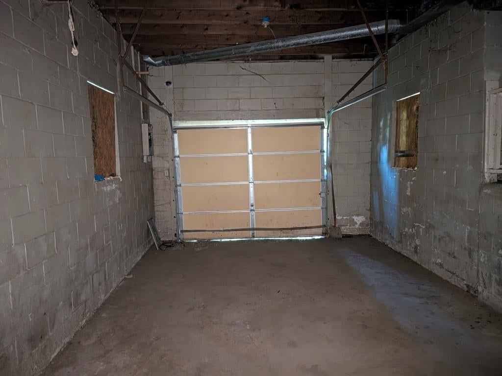 8704 Roberts Avenue — photo 13