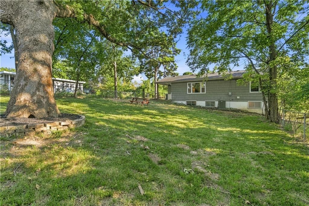 5600 Topping Avenue — photo 21