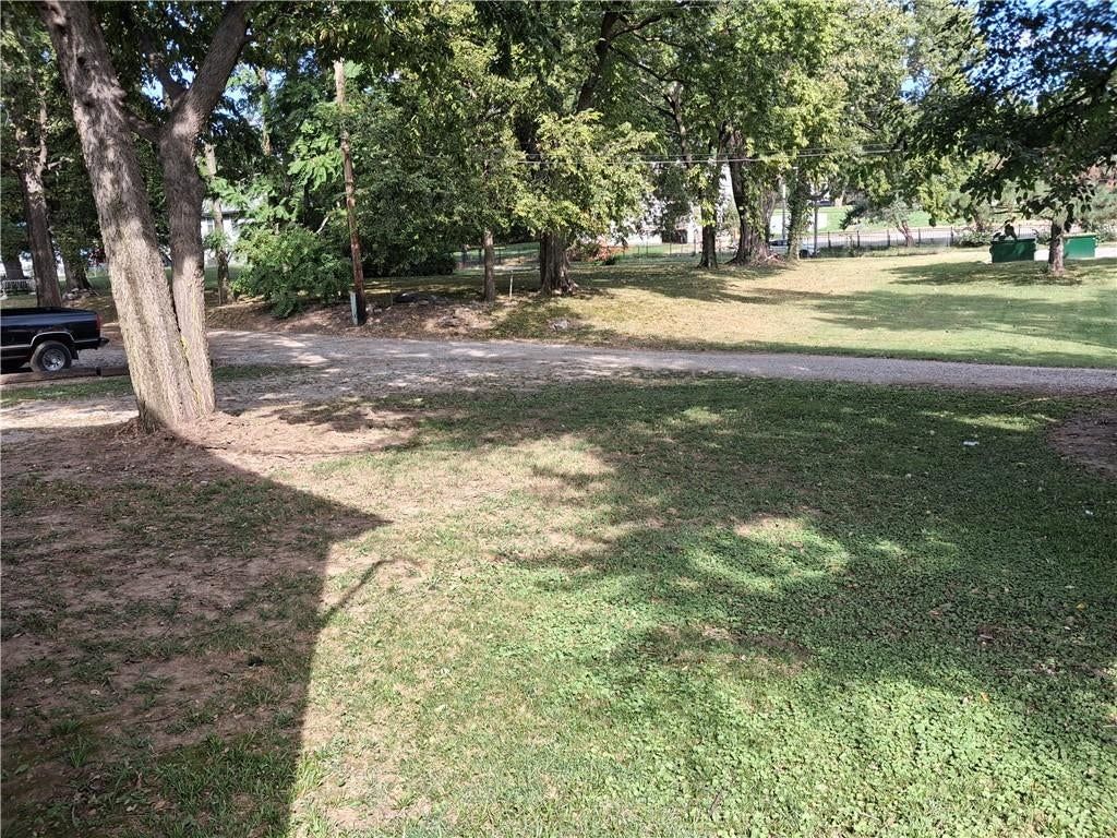 711 Brooklyn Avenue — photo 19