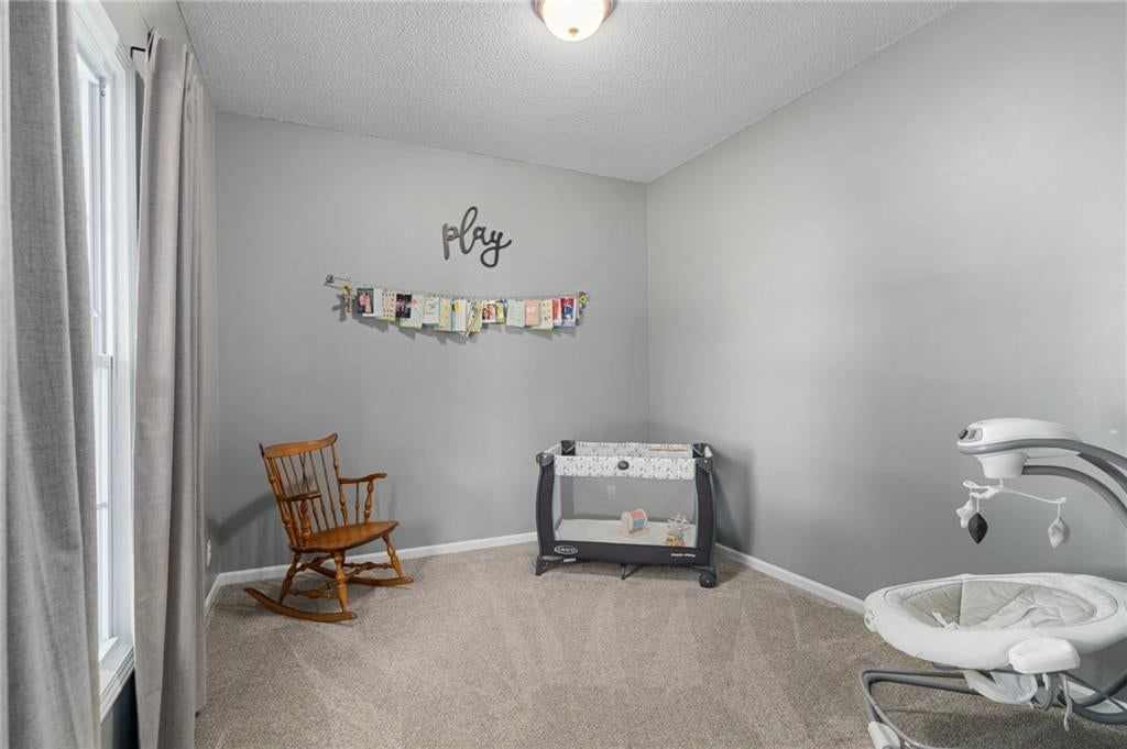Photo 10 of 60 - 15463 W 147th Drive, Olathe, KS 66062