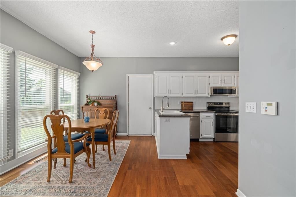 Photo 18 of 60, 15463 W 147th Drive, Olathe, KS 66062