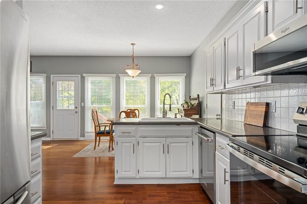 Photo 22 of 60, 15463 W 147th Drive, Olathe, KS 66062