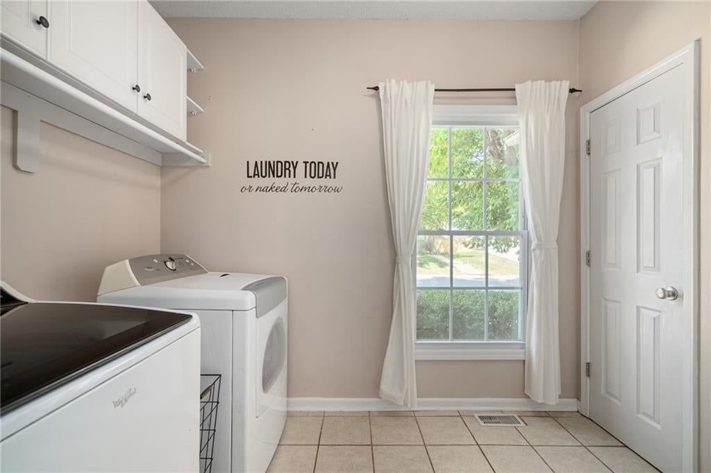 Photo 26 of 60 - 15463 W 147th Drive, Olathe, KS 66062
