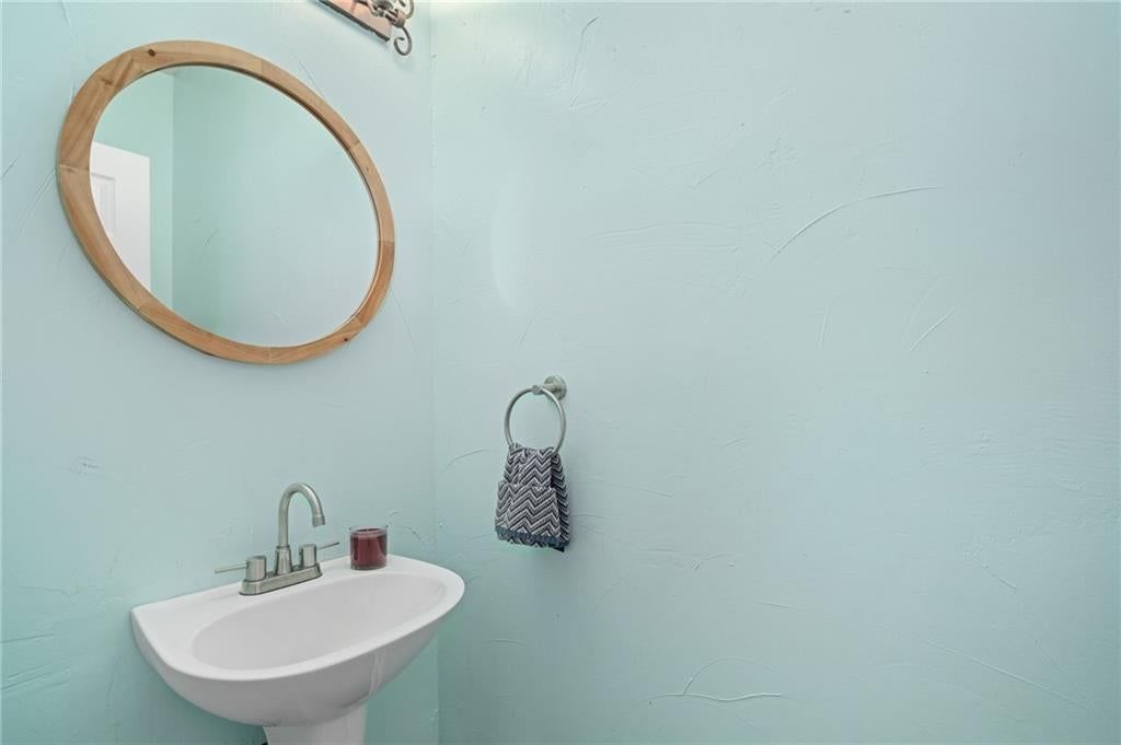 Photo 28 of 60 - 15463 W 147th Drive, Olathe, KS 66062