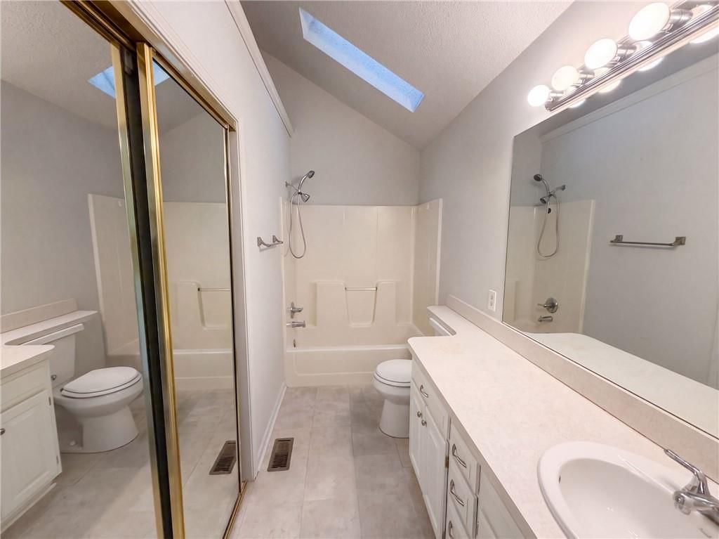 801 Courtland Court — photo 10