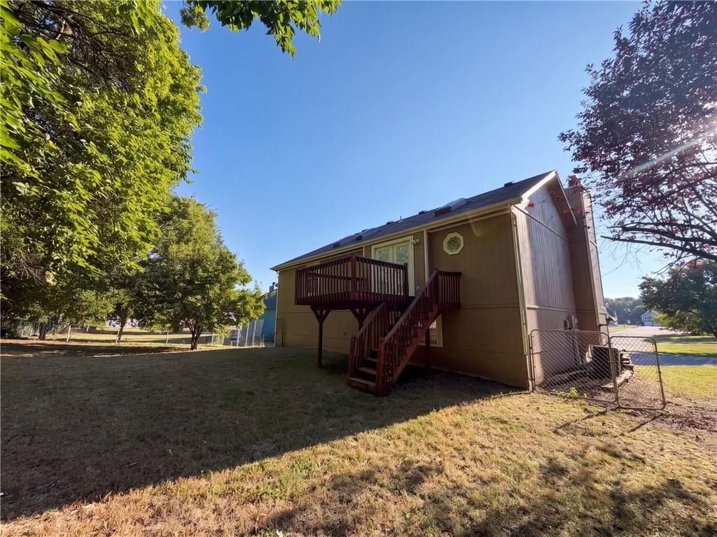 801 Courtland Court — photo 19