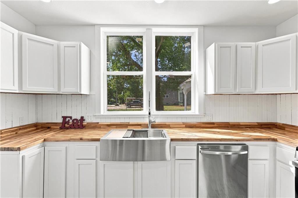 523 S Judson Street — photo 13