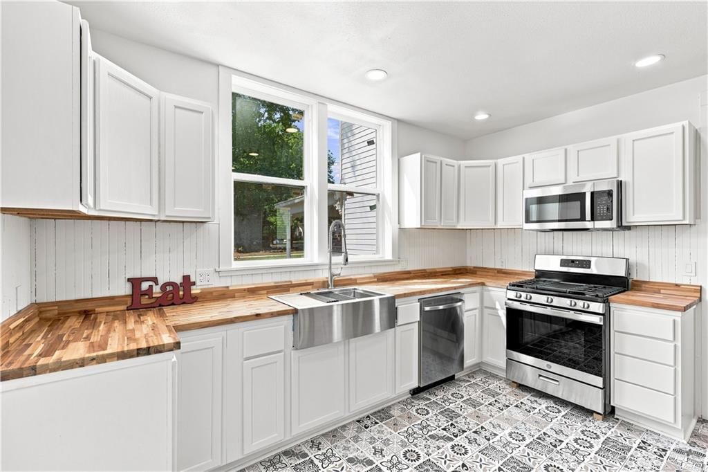 523 S Judson Street — photo 14